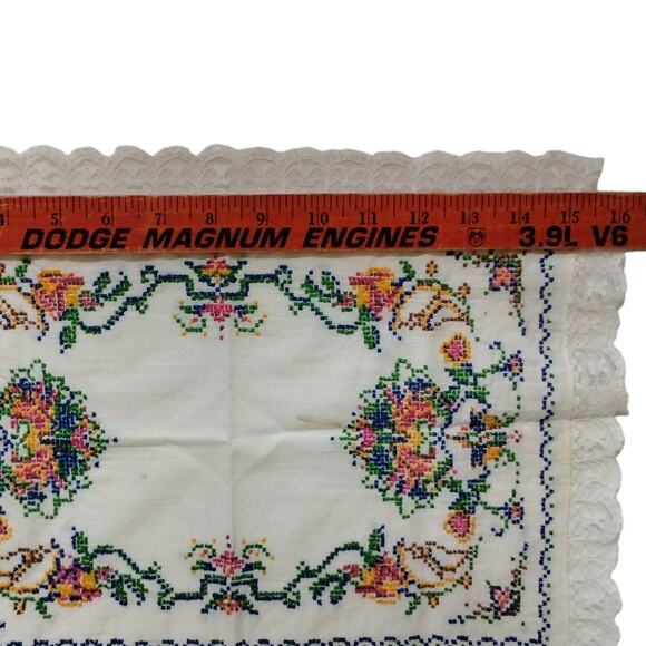 ✨ Retro 🌲 Christmas Cross Stitch Doilies – Handmade Vintage Flour Sack Linens - Picture 14 of 15